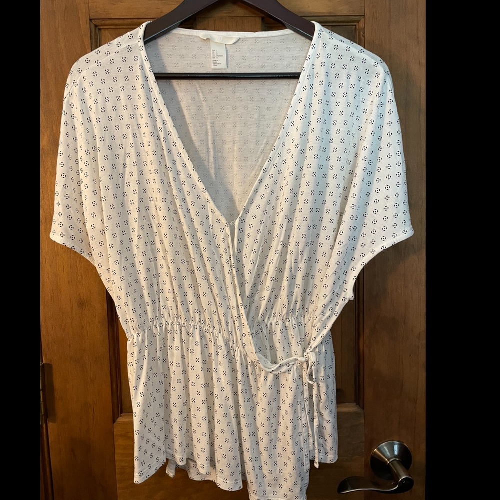 H&M Women’s wrap blouse size L